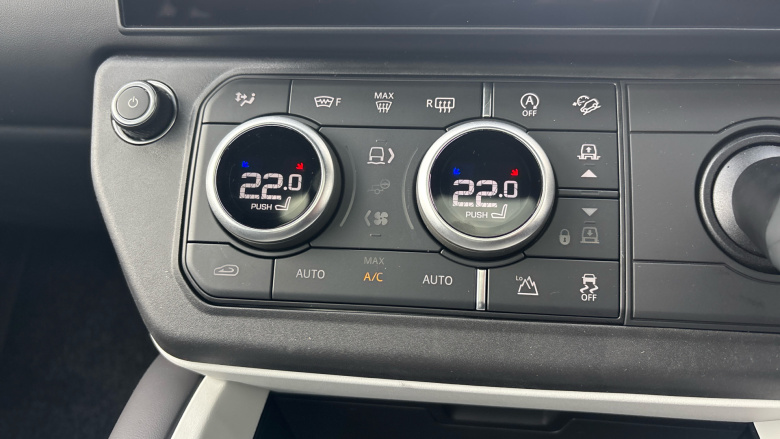 Land Rover Defender 3.0 D350 X-Dynamic HSE 90 3dr Auto Diesel Estate